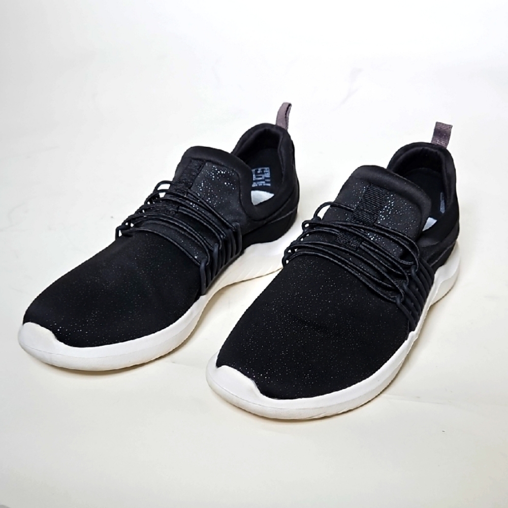 Black and White Women's Sneakers